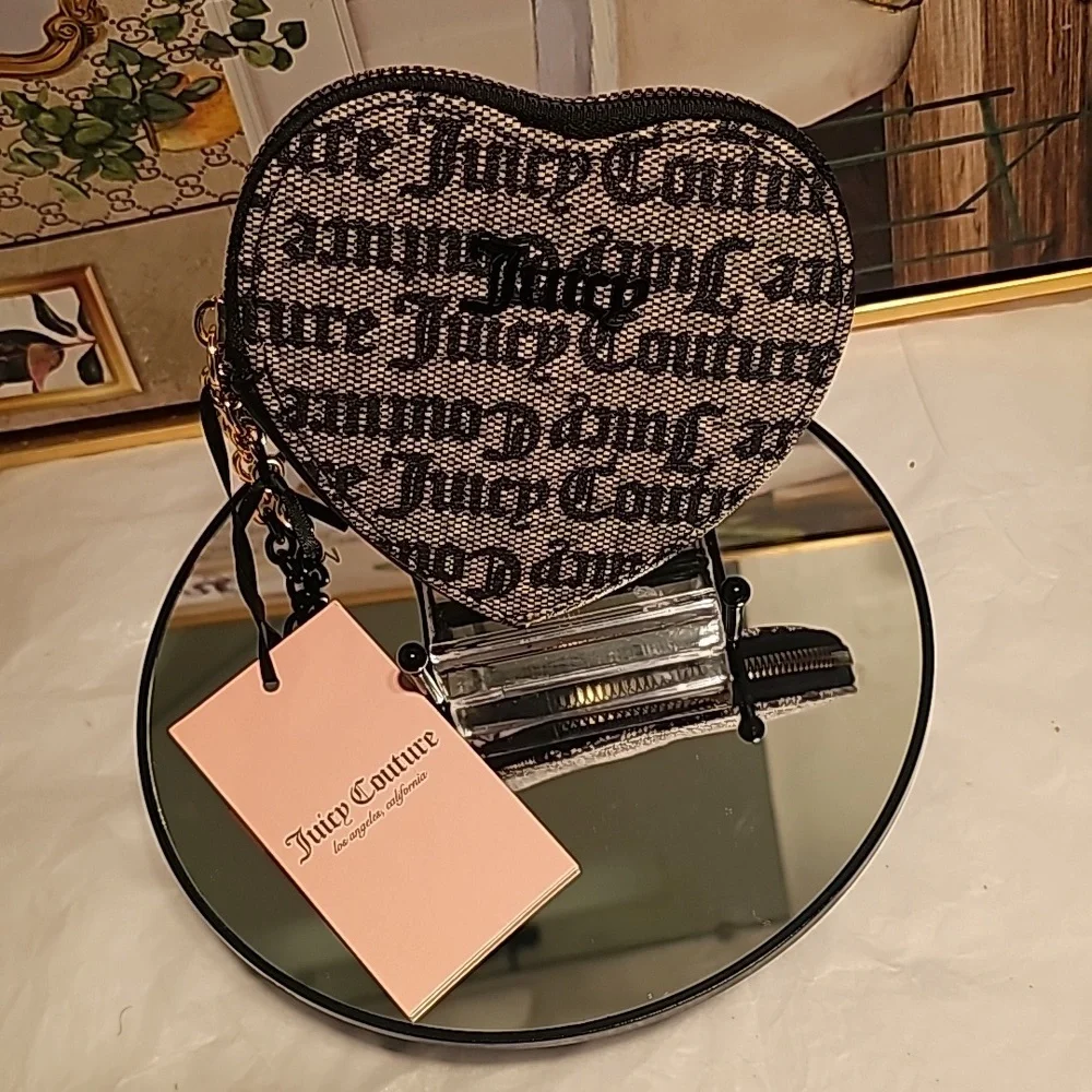 JUICY COUTURE Black Beige  Tame Her Heart Zip Around Wallet/Wristlet - Picture 4 of 10